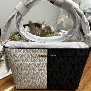 Michael Kors Crossbody bag